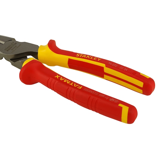 STANLEY 0-84-002 insulated pliers, red and yellow handles, FATMAX branding, side view, white background.