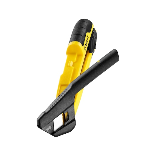 Photo of STANLEY STHT10501-0 utility knife with yellow and black body, angled on white background.